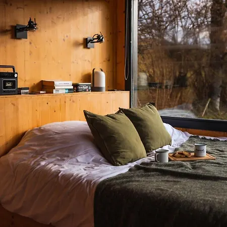 Pea - Parcel Tiny House - Tiny House A 1h30 De Lyon Au Coeur Des Monts Du Massif Mae-3293